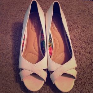 NWOT! White, low heeled, wedges